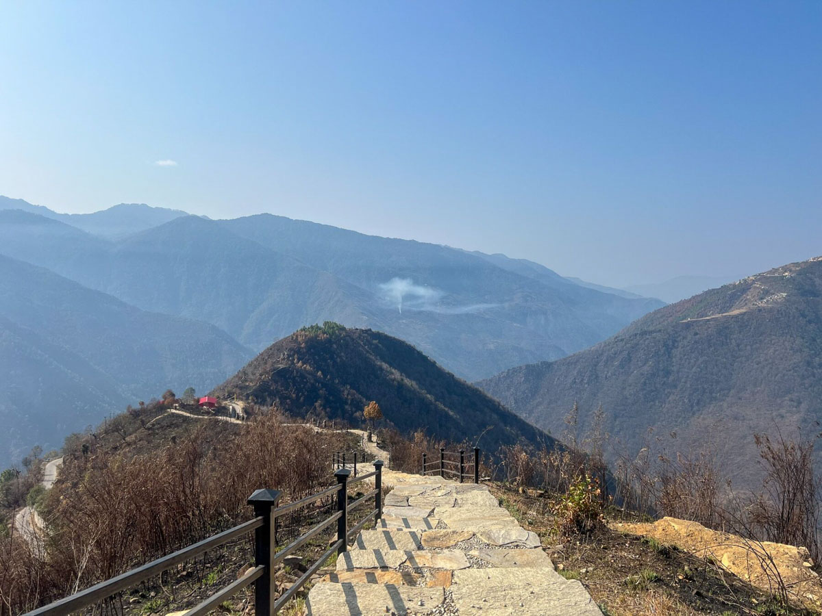 Ridge walk with valley view
